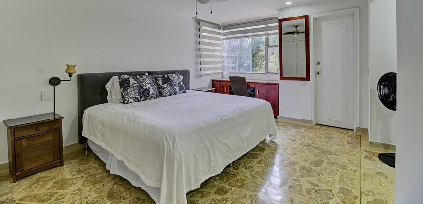 Apartamento en la ciudad de Medellín en el Poblado El Patio