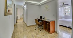 Apartamento en la ciudad de Medellín en el Poblado El Patio