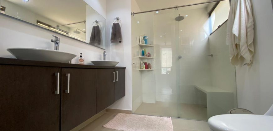 Apartamento Amoblado en la ciudad de Medellín sector Las Palmas