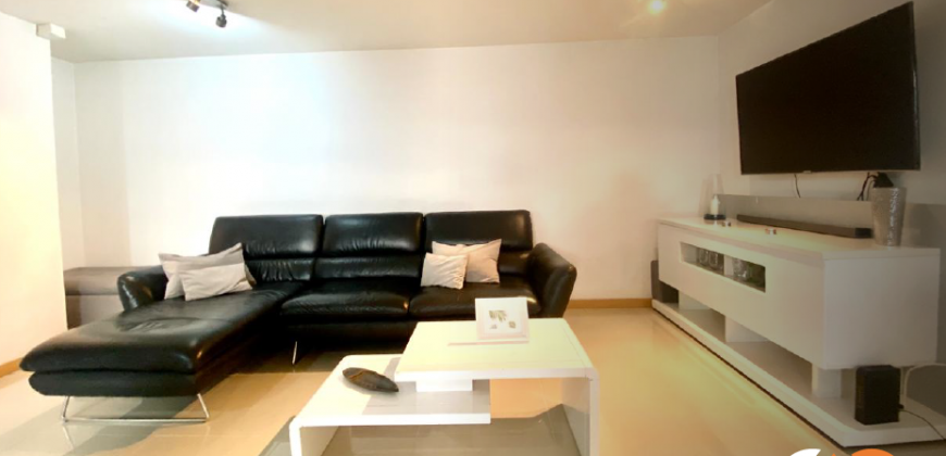 Apartamento ubicado en el sector de la Loma del Indio en la ciudad de Medellín