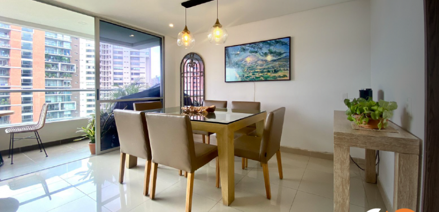 Apartamento en el sector de El Poblado en la ciudad de Medellín con vista a la ciudad