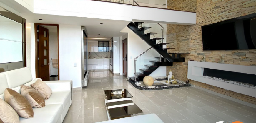 Apartamento en la Frontera en el Poblado en la ciudad de Medellín