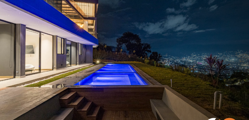 Casa amoblada de lujo para renta por días ubicada Villa Bali Envigado Antioquia