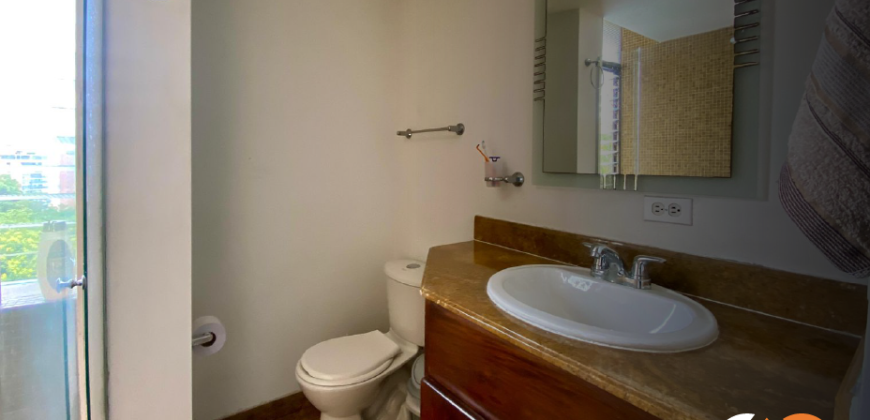 Apartamento para renta ubicado en la transversal inferior en el Poblado Medellín