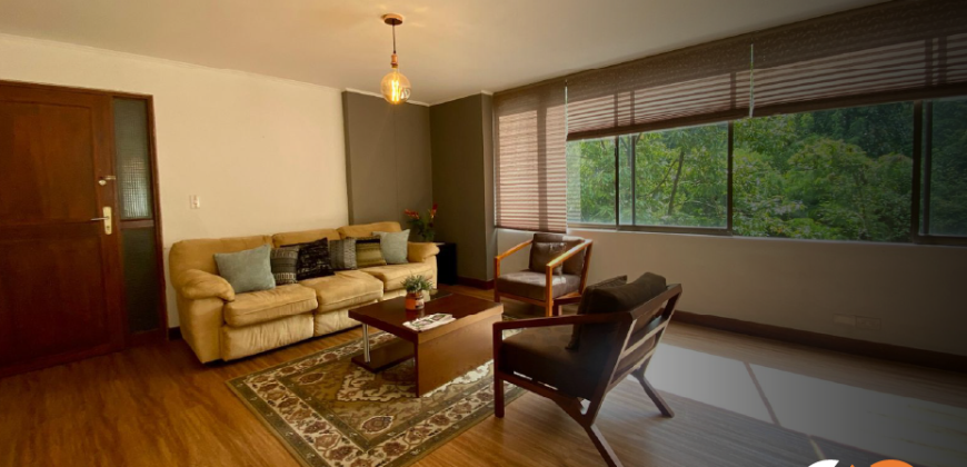 Apartamento para renta ubicado en la transversal inferior en el Poblado Medellín