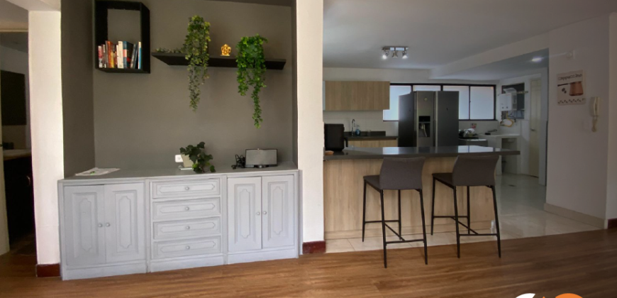 Apartamento para renta ubicado en la transversal inferior en el Poblado Medellín